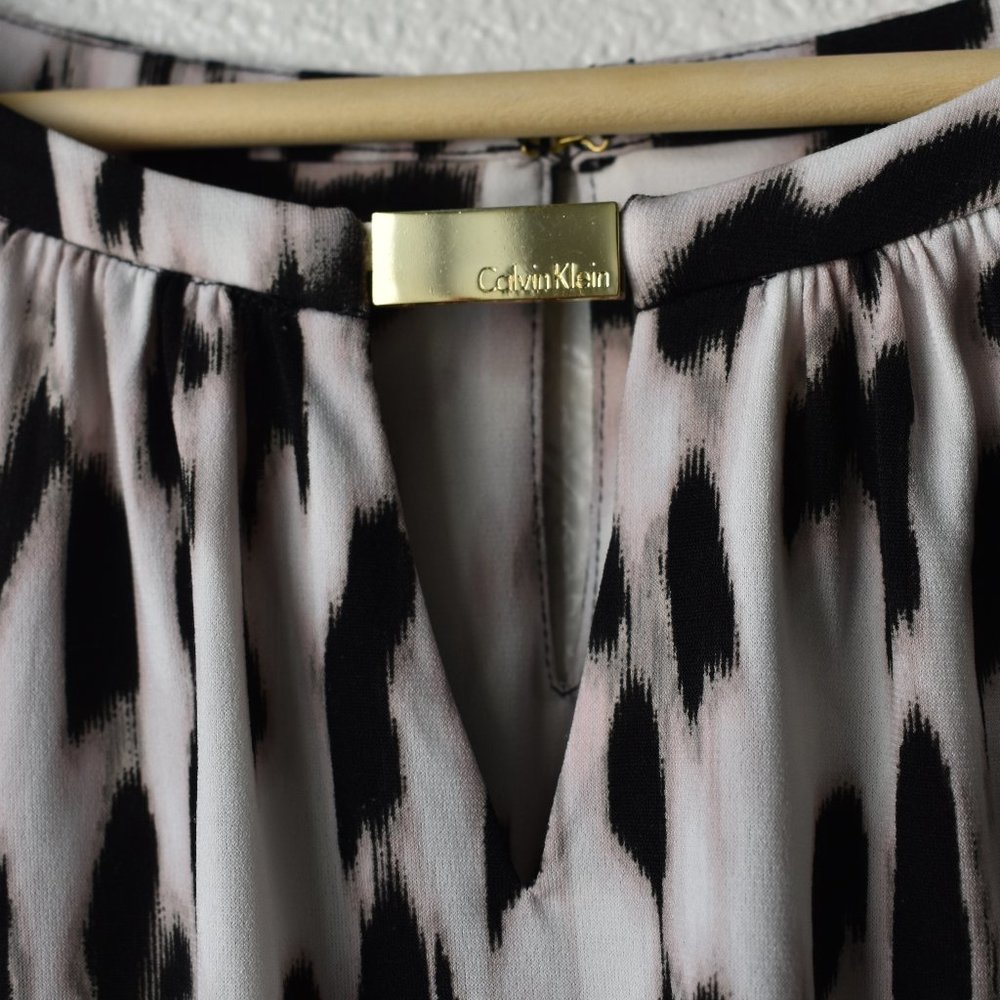 Calvin Klein Long Sleeved Printed Blouse